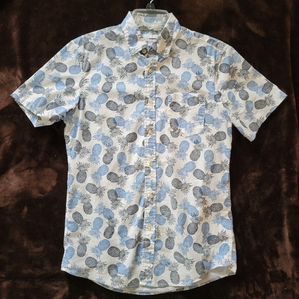Men's short sleeve pineapple printed button down